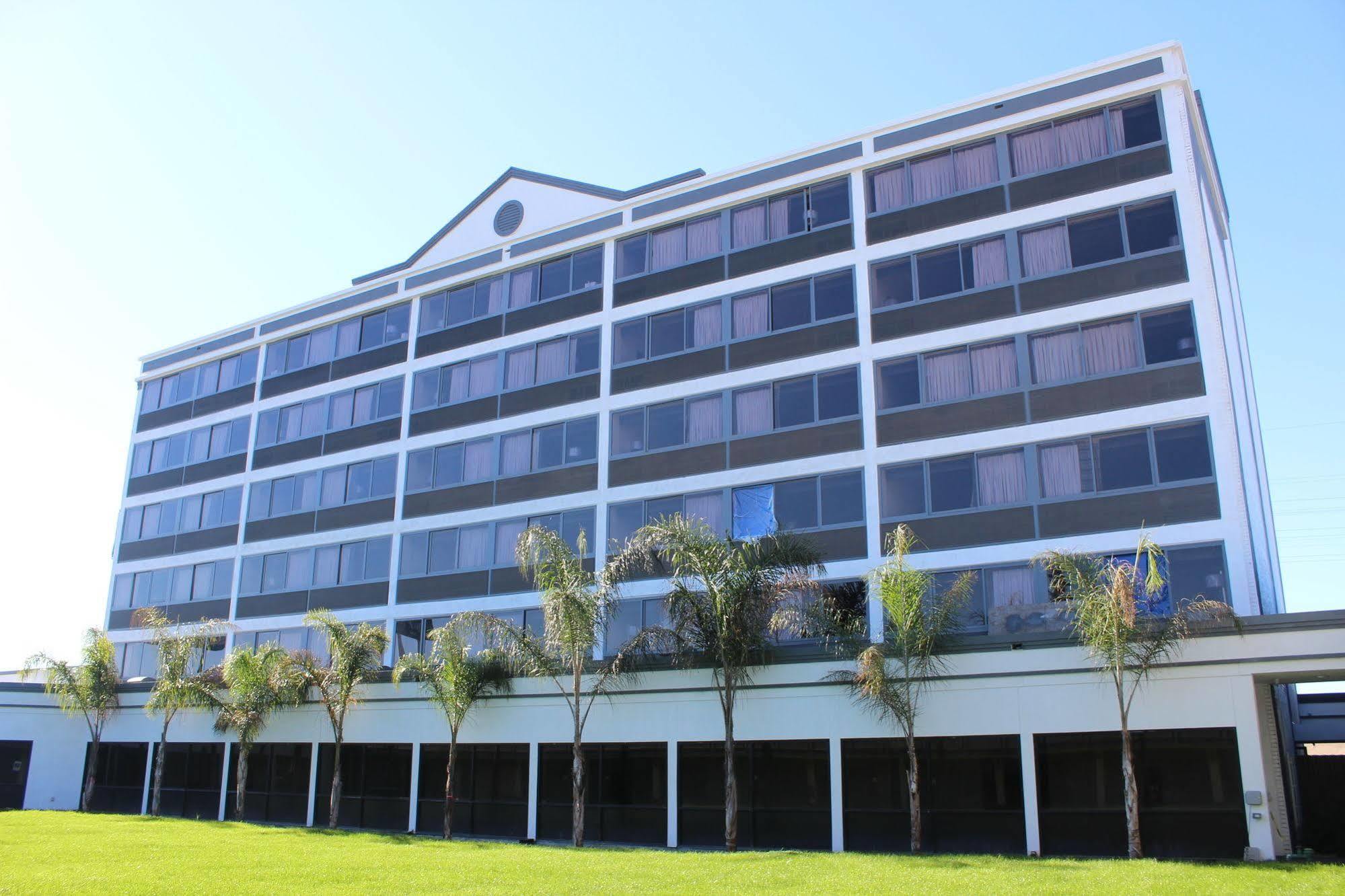 Radisson Hotel Oakland Airport Экстерьер фото