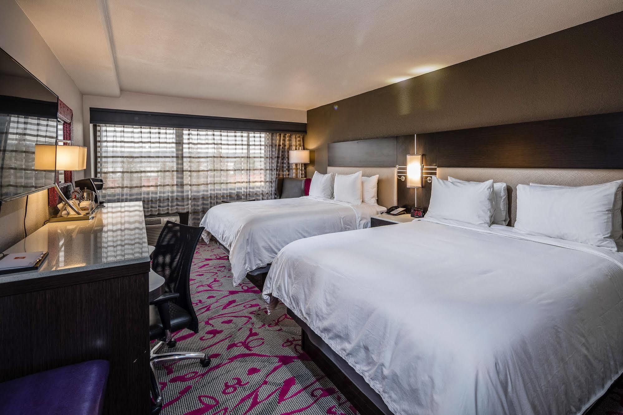 Radisson Hotel Oakland Airport Экстерьер фото